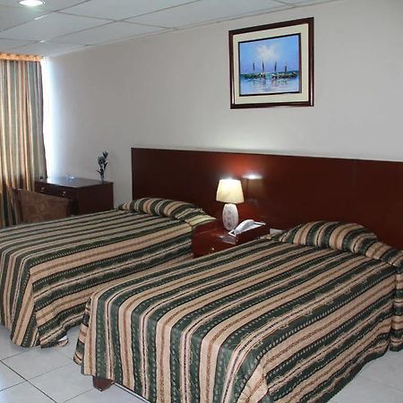 Hotel La Torre Guayaquil Exterior foto