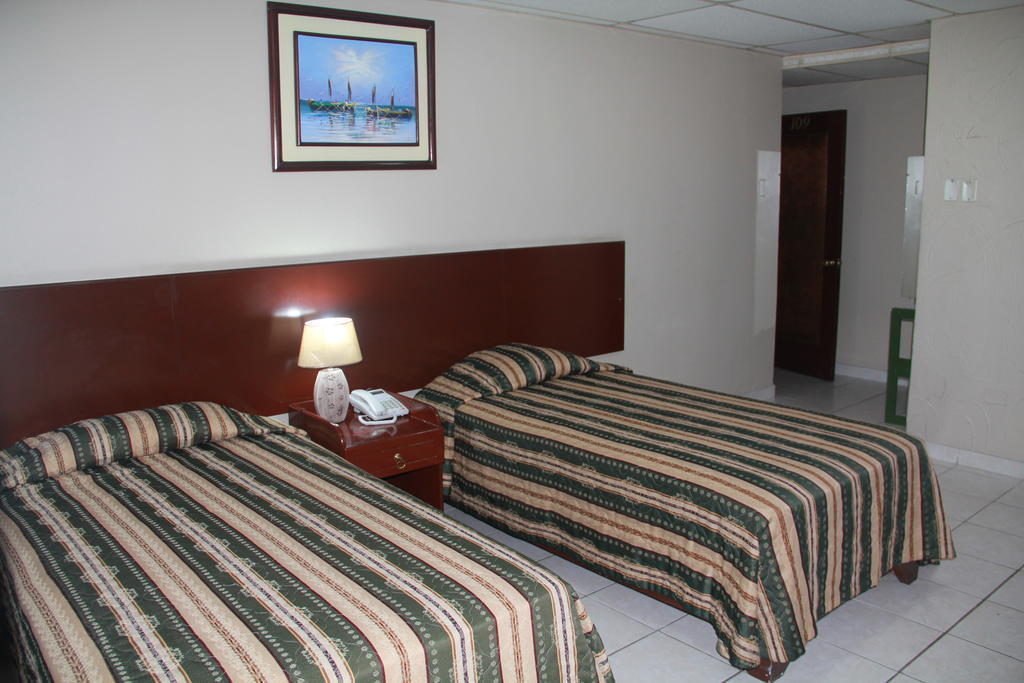Hotel La Torre Guayaquil Quarto foto